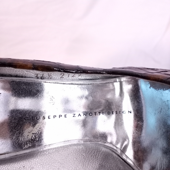 GIUSEPPE ZANOTTI Snake Print Peep-Toe Heels - Picture 2 of 9